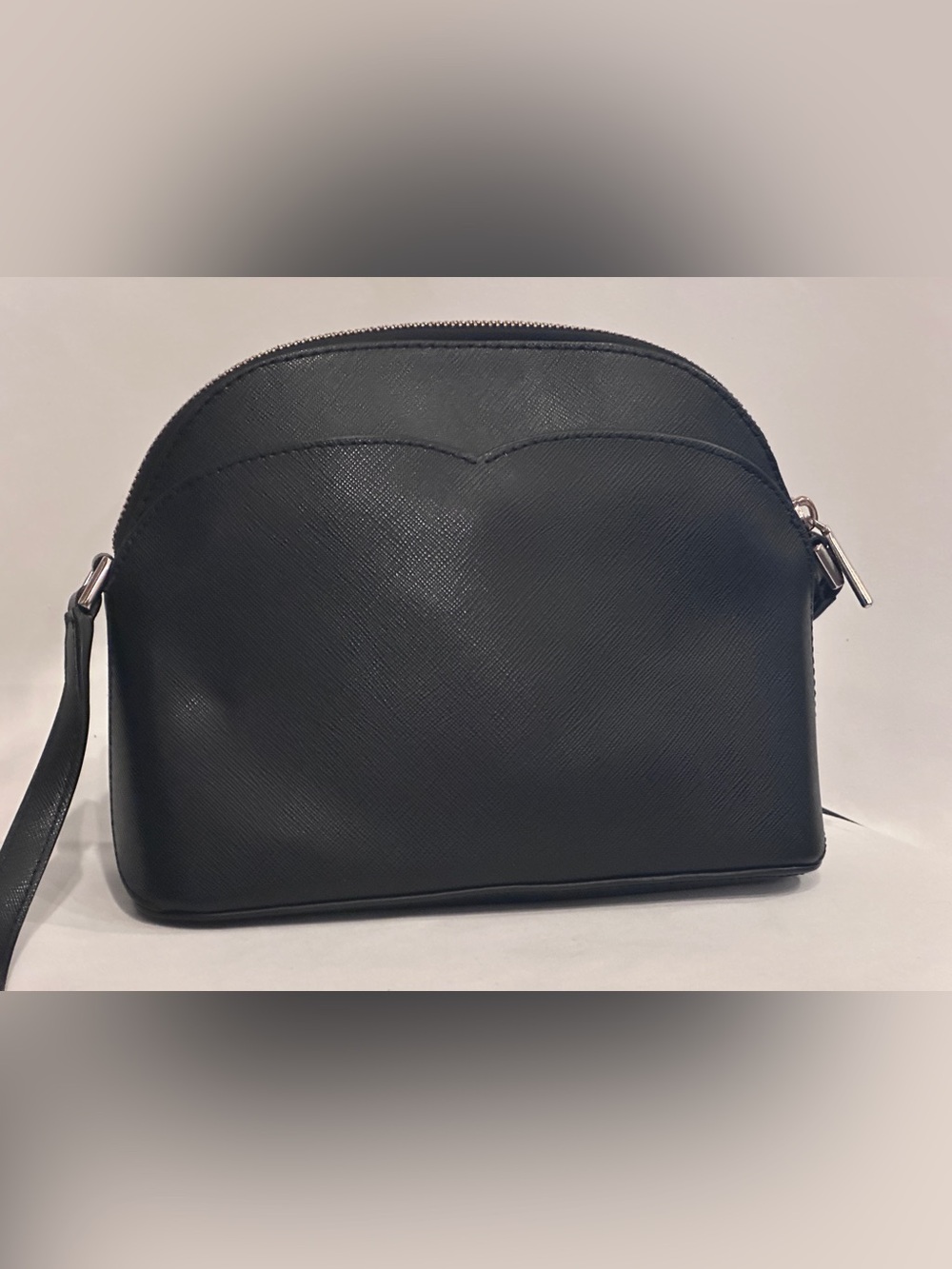 kate spade black dome crossbody with gold logo - Picture 7 of 8